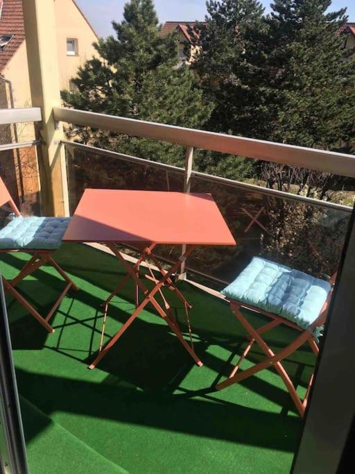 Charmant Appartement 2 Pieces ムンドルスハイム エクステリア 写真